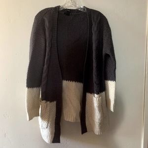 forever 21 block color blue and white knitted cardigan with pockets size medium